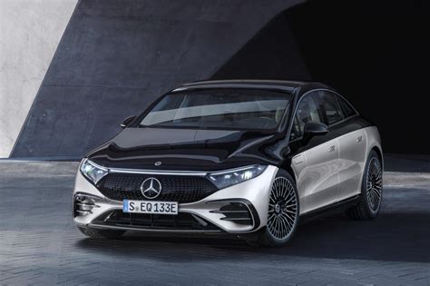2022 Mercedes Benz Eqs Edition One Is A Flashy Techy Electric Flagship