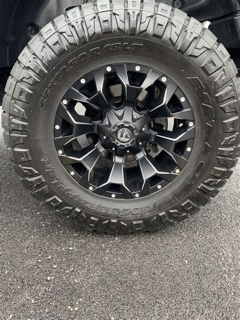 Nitto Ridge Grapplers 35x1250 With 18inch Fuel Assault Matte Black For