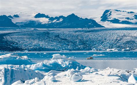 Sail Through The Icebergs In The Jökulsárlón Glacier Lagoon Evaneos