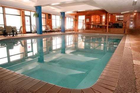 Indoor And Outdoor Pools Caribou Highlands