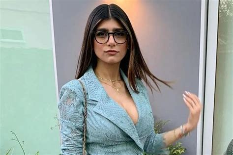 Playbabe Cancel Their Contract With Mia Khalifa Over Her Support For Palestine Marca