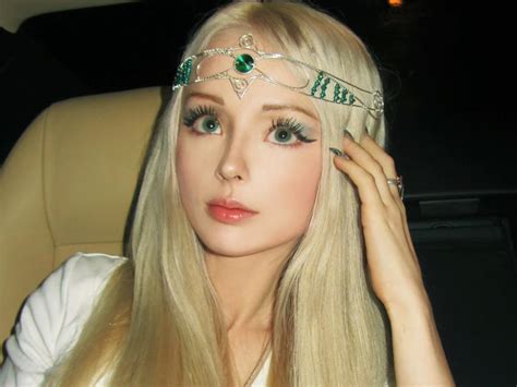 Human Barbie Valeria Lukyanova Told About Plastic Surgery And Her Appearance
