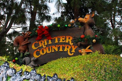 Critter Country Sign At Disneyland Taken By Tierny Garrison On 1228