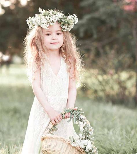 Very easy hair styles for girls: Flawless Dresses And Hairstyles For Flower Girls ...