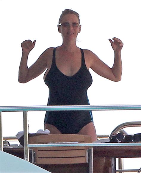 Pregnant Uma Thurman Goes For A Swim In St Barts 110937 Photos The Blemish