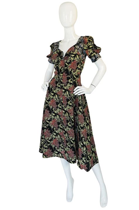 1970s Pretty Jeff Banks Printed Floral Swing Dress Shrimpton Couture