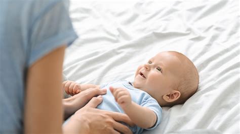 Kolka u niemowląt objawy przyczyny i leczenie