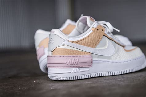 The low sneaker was realised in '83 (a year after the high top) and caught the attention of the sneakerhead community; Nike Women's Air Force 1 Shadow SE Spruce Aura/White-Sail ...