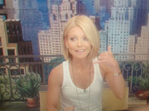 Kelly Ripa Debuted A New Haircut On Live Just Now You Like Glamour