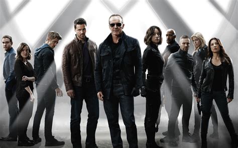 Agents Of Shield Cast Choose Captain America Civil War Sides