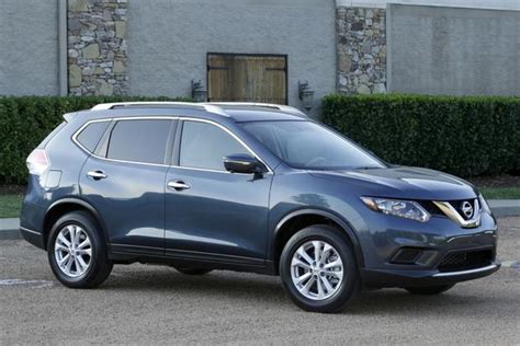 Read ahead for the best new suvs under $30,000 you can find at dealerships today. 7 Great SUVs Under $30,000 - Autotrader