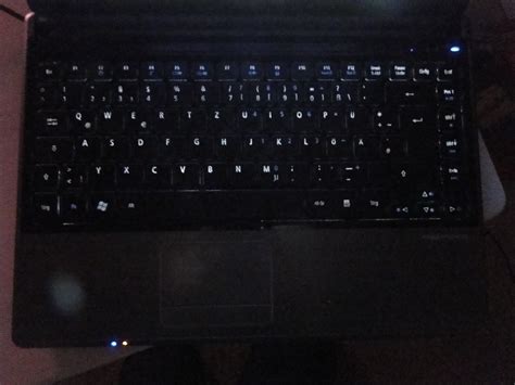 Adding A Proper Keyboard Backlight To An Acer Aspire