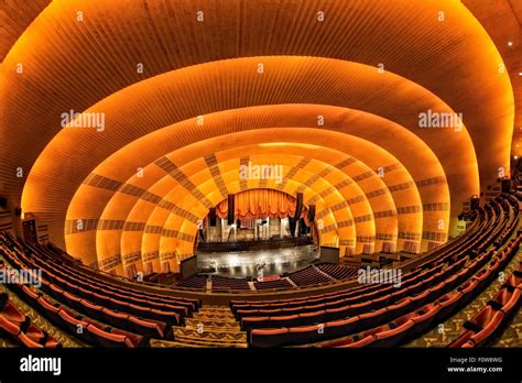 Radio City Music Hall - Interior view to the art deco architectural