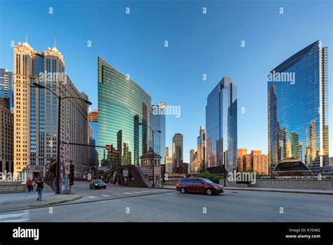 Chicago Street Scene Hi Res Stock Photography And Images Alamy
