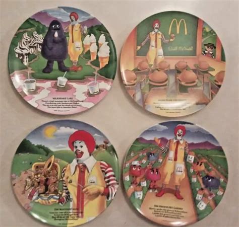 Complete Set Of Four 1989 Mcdonalds Mcdonaldland Plastic Plates 9 12
