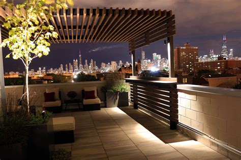 Rooftopia Is Chicago S Favorite Innovative Rooftop Deck Specialty Garden Pergola Design And