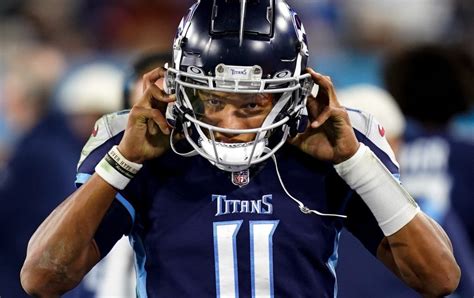 Josh Dobbs Steps In Pumps Up Tennessee Titans Passing Game Sports