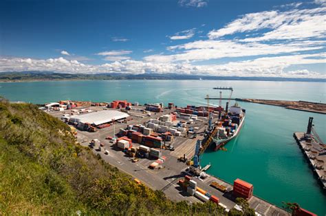 Banco de oro's products and suppliers. Puerto De Napier Foto de stock y más banco de imágenes de ...