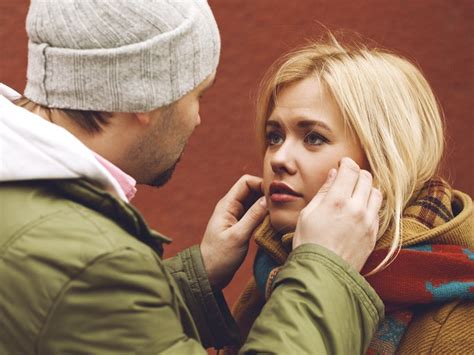 9 Signs Your Relationship Is Making Your Anxiety Worse Bustle