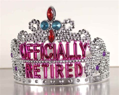 Whether it's teacher appreciation day or just the end of the year, you'll want to take a i am a teacher. Officially Retired? Be the Queen and make sure everyone ...