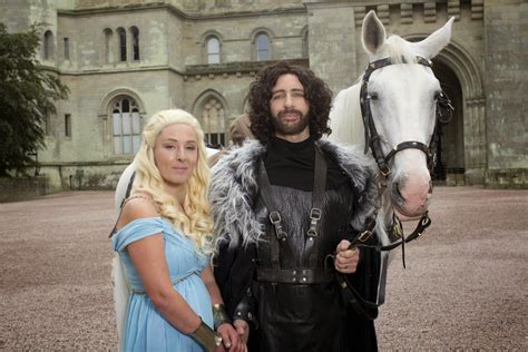 This Couple Had “game Of Thrones” Themed Wedding As John Snow And Daenerys