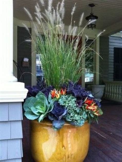 28 Coolest Ideas To Create Fall Planters Outside Front Door