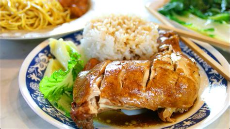 Soy sauce chicken or (see yau gai in cantonese) is one of those very common chinese foods that you can easily pick up at the local chinese bbq place. Soy Sauce Chicken - Cook n' Share - World Cuisines
