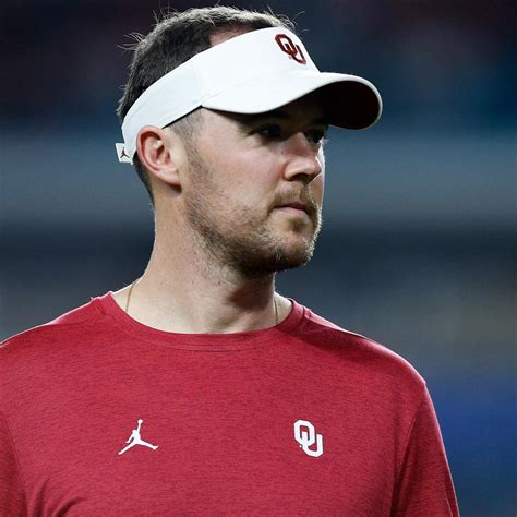 Lincoln Riley May Wait To Name Jalen Hurts Spencer Rattler Oklahoma