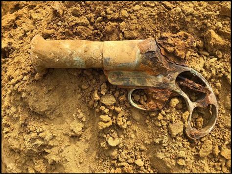 Bodies Of 125 Ww1 Soldiers Found Entombed In Perfectly Preserved Trench