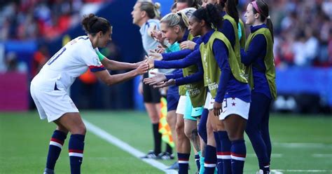 Perfil oficial da seleção brasileira de futebol feminino. Seleção feminina dos EUA processa federação por salário ...