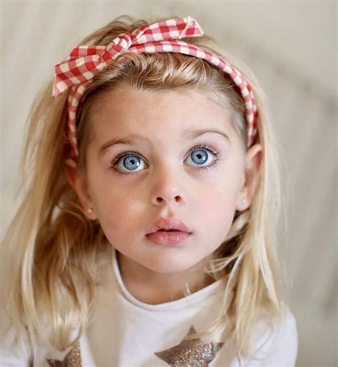 Cute Baby Girl Pink 3d Model Gambaran