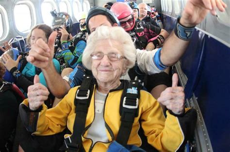 A 104 Year Old Woman Dies Before Guinness Can Confirm Her Record As Oldest Skydiver 3ch9