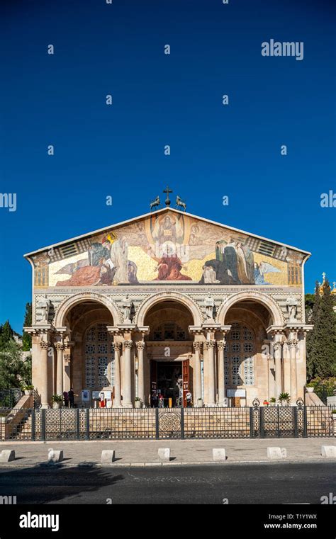 Israel Jerusalem Church Of All Nations Stock Photo Alamy