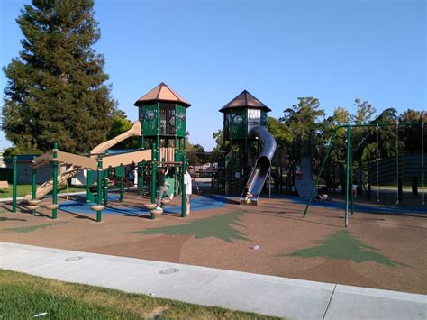 Distance highest rated most reviews. Doerr Park - 10 Photos - Parks - 2575 2699 Park Wilshire ...