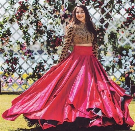 Indian dresses wedding add comment indian bridal dresses indian bridal dresses trends. Pin by Sai Charitha Reddy.E on Lehenga's (With images ...
