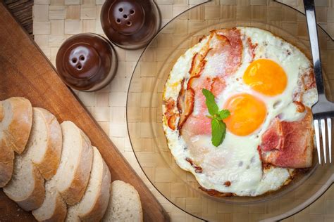 Fried Eggs And Bacon 4k Ultra Hd Wallpaper Background