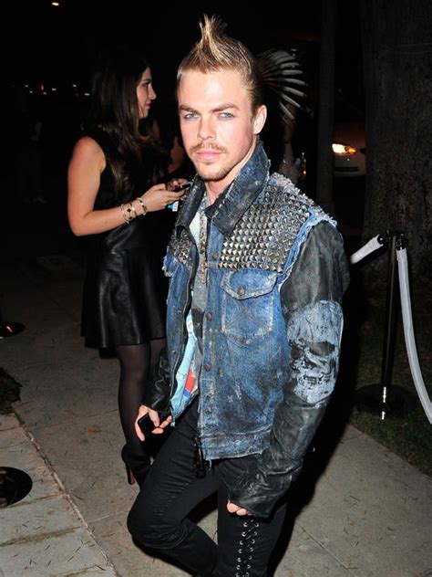 Dancing Pro Derek Hough Battling Injury