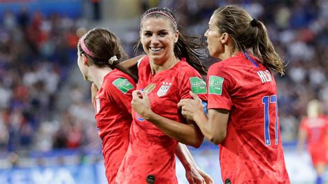Us Wins World Cup Over Netherlands On Megan Rapinoe Penalty Kick Rose