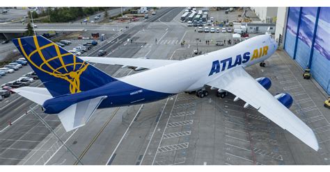 Boeing Atlas Air Celebrate Delivery Of Final 747 An Airplane That