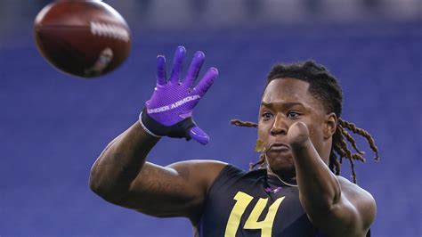 Shaquem Griffin Football Player With 1 Hand Wows Scouts At Nfl