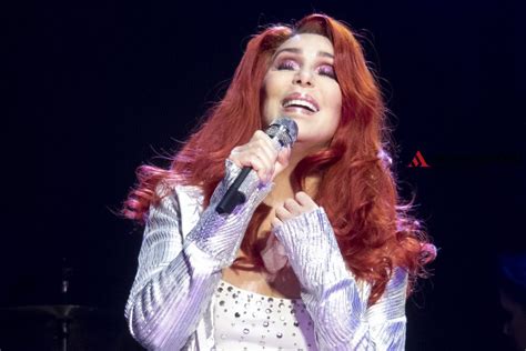 Cher Compie Anni Blog Mondadori Portfolio