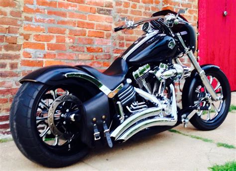 Published by cyril huze june 6th, 2011 in builders, customs and editorial. Click the image to open in full size. | Harley davidson ...
