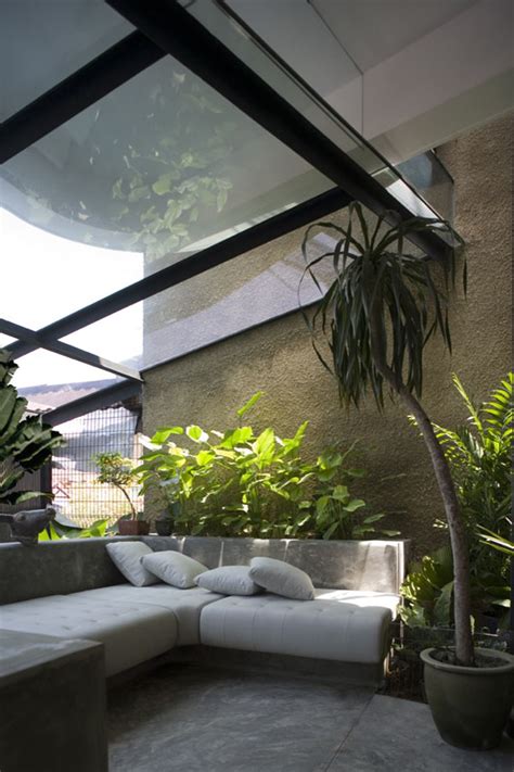 Welcome to the home of interior design. Stunning Indoor Gardens Create Seamless Human-Nature ...