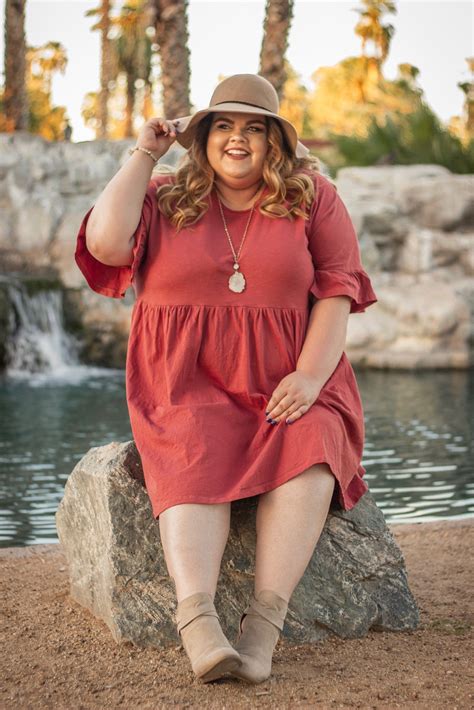 Senior Photos Part 1 — Plus Size Fashion Senior Picture Outfits