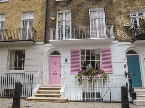 Finding Pink Doors In London Pink Door London House Styles
