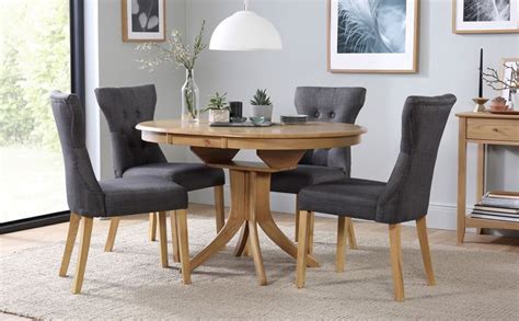 Round Oak Extending Dining Table
