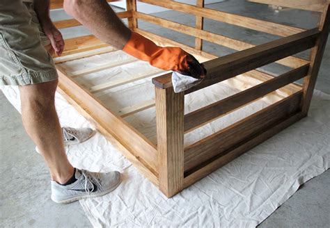 It can transform your backyard into an elegant outdoor room in which to entertain guests, enjoy a relaxing evening after a long day or let the kids play out of the midday sun. How to Build a Porch Swing Bed | Porch swing bed, Diy porch swing bed, Diy porch swing