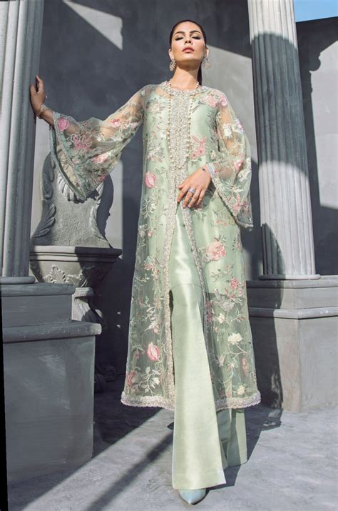 Pin By Shahana On Pakistani Dresses In 2020 Pakistani Dress Design