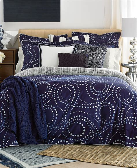 Poshmark makes shopping fun, affordable & easy! Tommy Hilfiger California Dot Full/Queen Duvet Cover Set ...