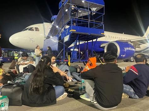 indigo responds after video of passengers having dinner on mumbai airport runway goes viral